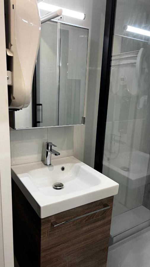 Embrun - Appartement 4/6 Personnes Avec Exterieurs Εξωτερικό φωτογραφία